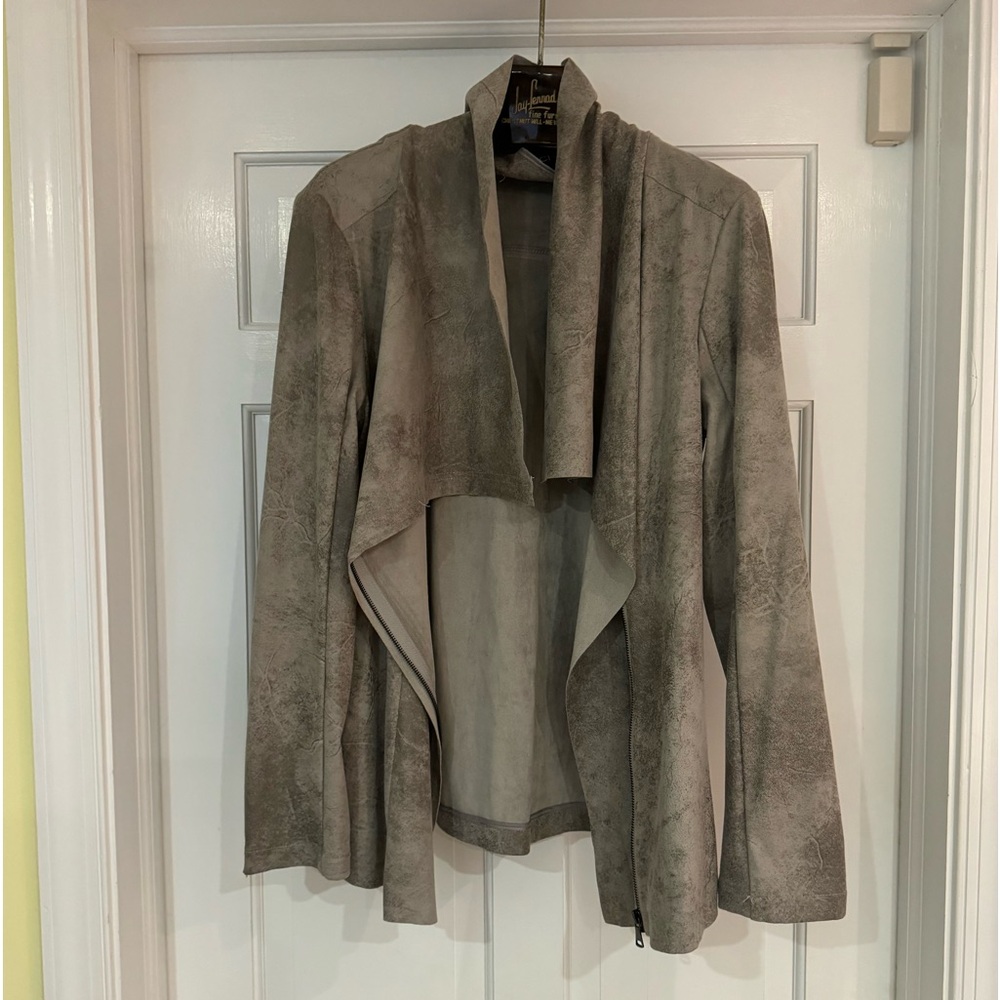 BNCI Faux taupish grey suede jacket size Large
